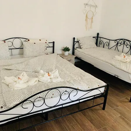 Kata Apartment *