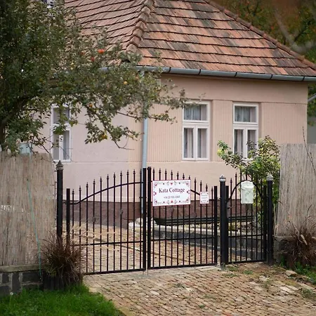 Kata Szanda